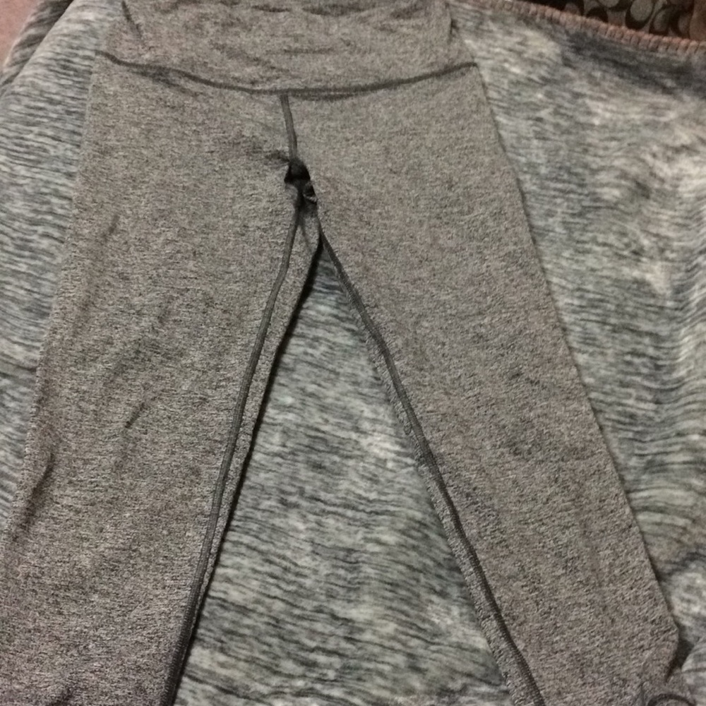 VSX Sport capris